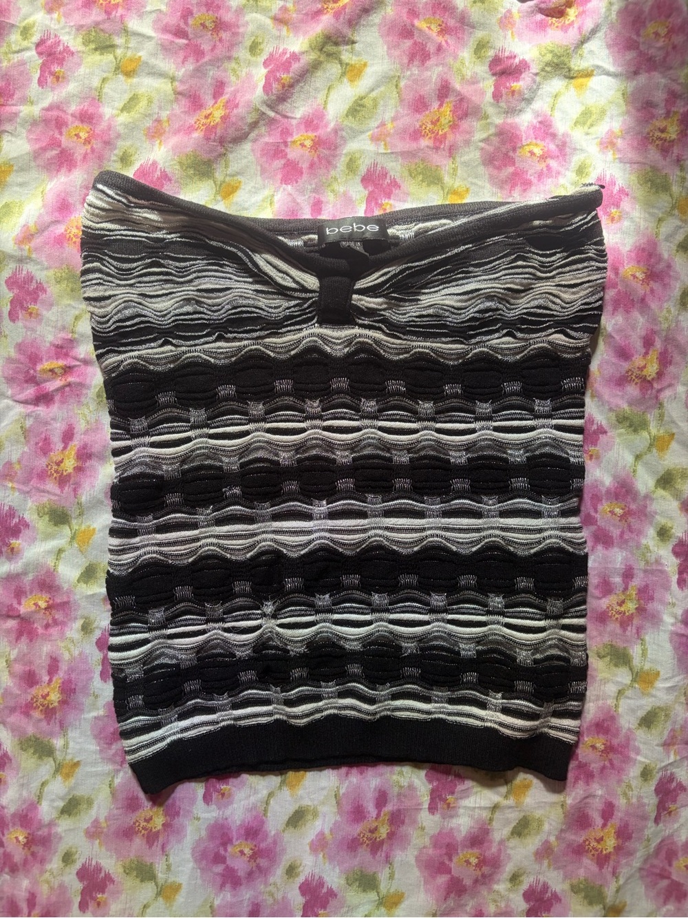 bebe Black, White, & Silver Textured Knit Bandeau Top 🖤